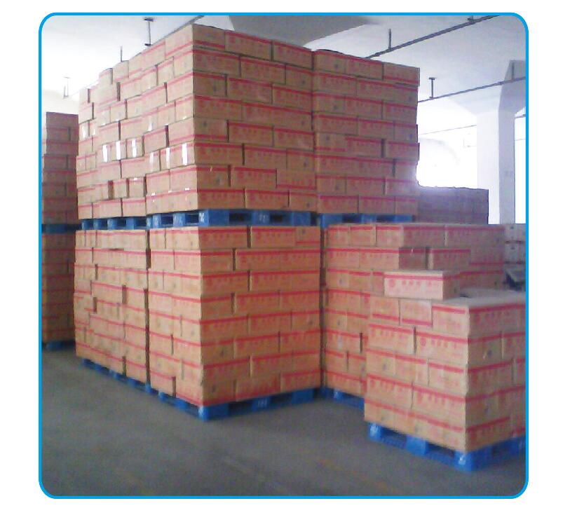 1743406673129159.jpg 箱裝碼垛應(yīng)用.jpg